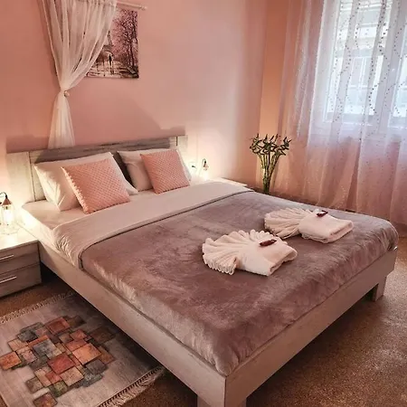 Kallithea's Heart Greendom Apartmán